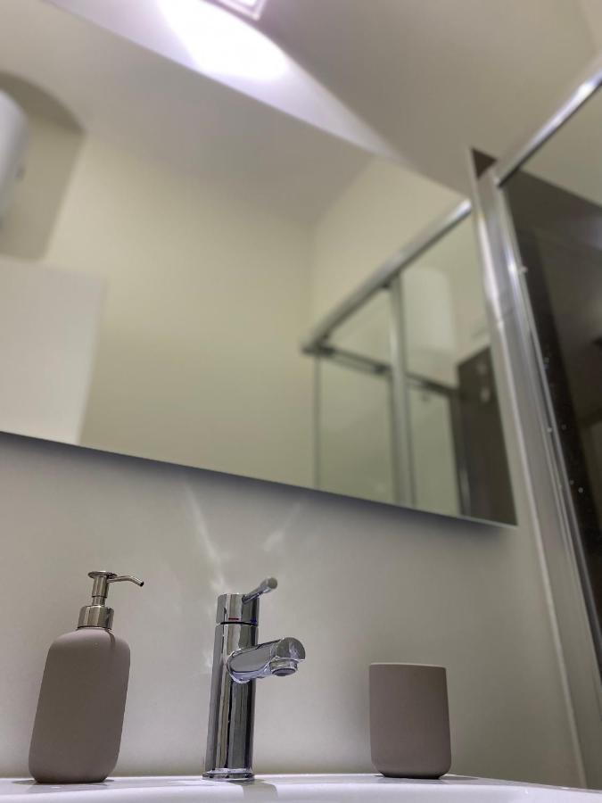 Premium Apartment City Center Cagliari Bagian luar foto