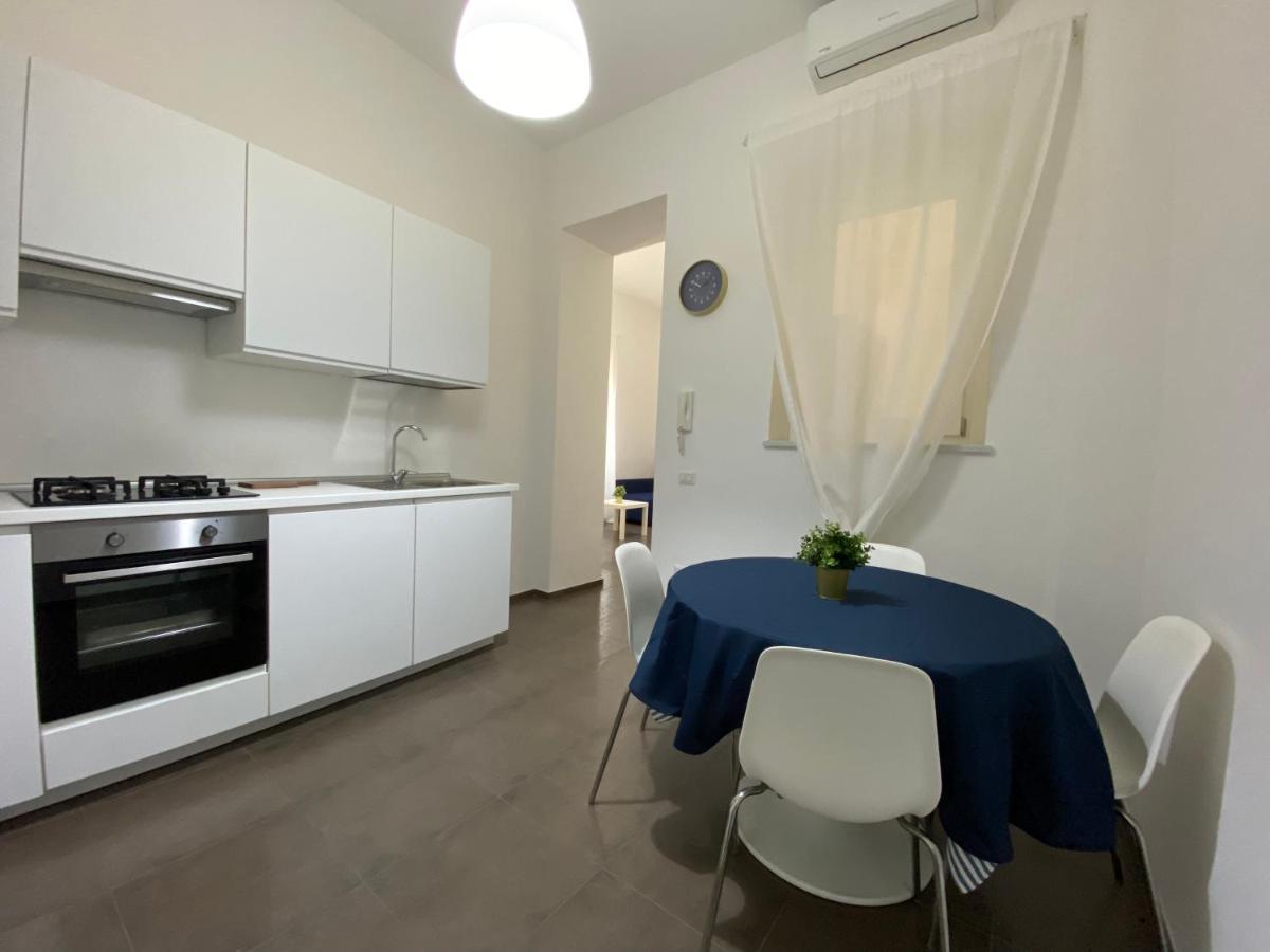 Premium Apartment City Center Cagliari Bagian luar foto