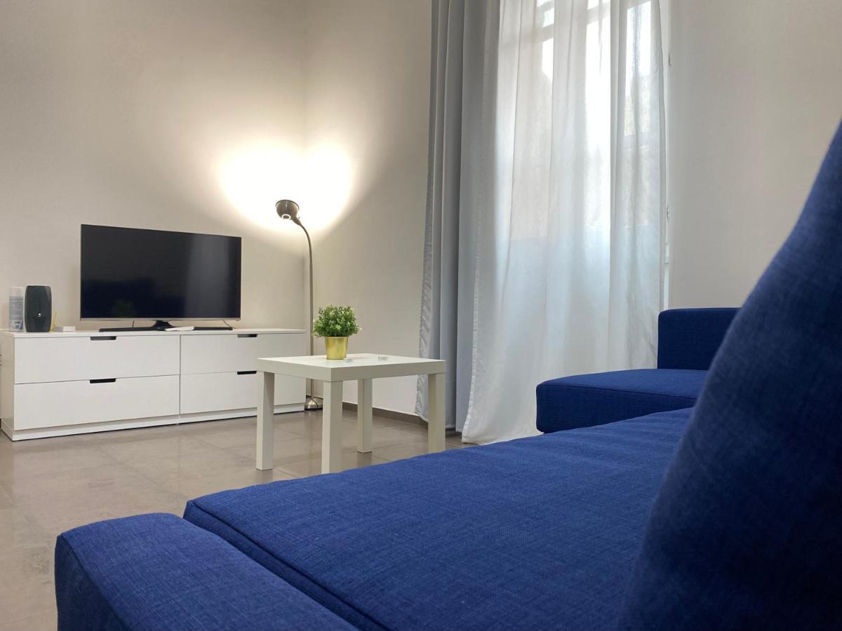 Premium Apartment City Center Cagliari Bagian luar foto