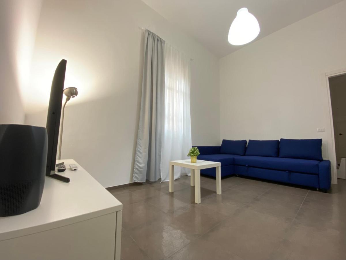Premium Apartment City Center Cagliari Bagian luar foto