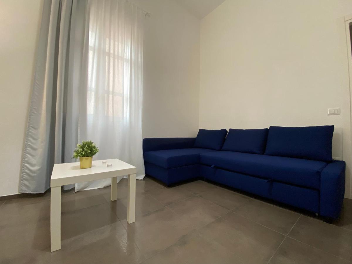 Premium Apartment City Center Cagliari Bagian luar foto